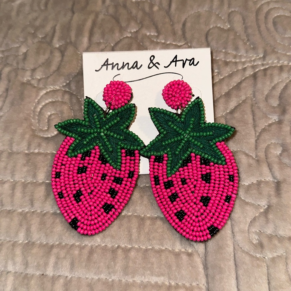 Ana and Ava retro earrings Beaded Strawberries